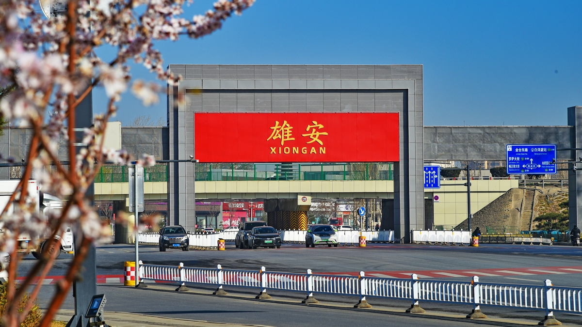 移軸鏡頭看“未來之城”火熱勞動場面